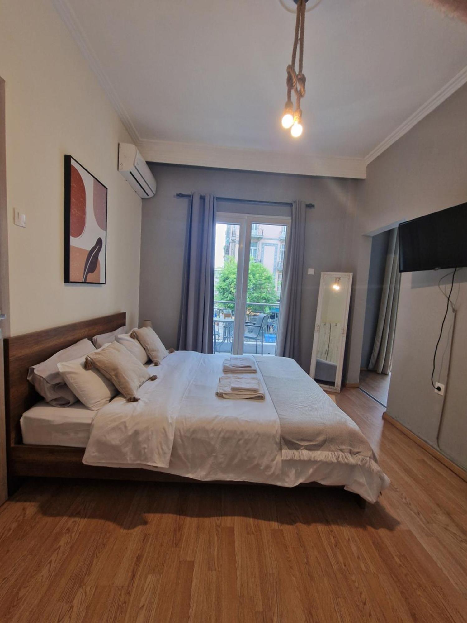 Closer "Egnatia Apartment 2" Thessaloniki Buitenkant foto